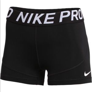 Black Nike Pros